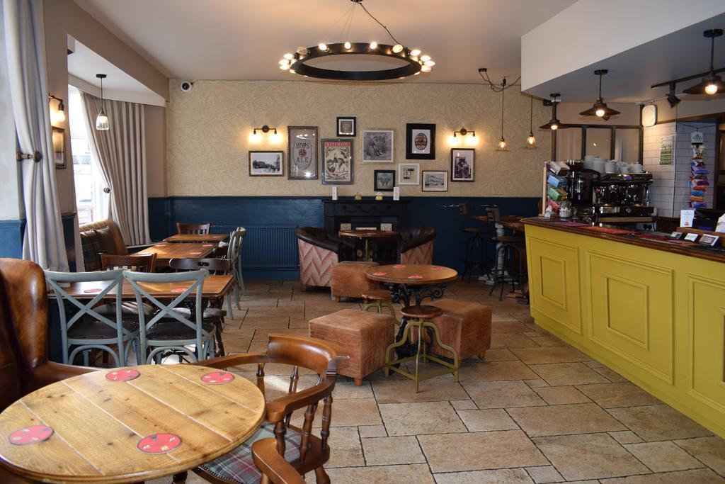 לינה וארוחת בוקר סקגנס Woolpack Pub & Kitchen מראה חיצוני תמונה