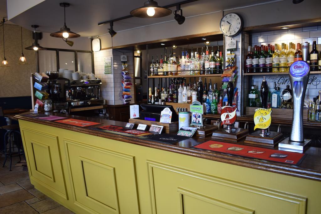 לינה וארוחת בוקר סקגנס Woolpack Pub & Kitchen מראה חיצוני תמונה